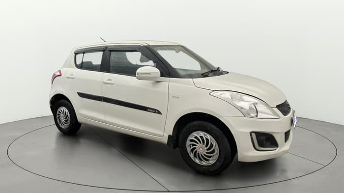 2015 Maruti Swift VXI, Petrol, Manual, 33,517 km, Right Front Diagonal