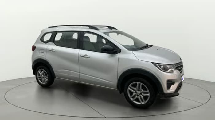 2022 Renault TRIBER RXZ AMT, Petrol, Automatic, 70,636 km, Right Front Diagonal