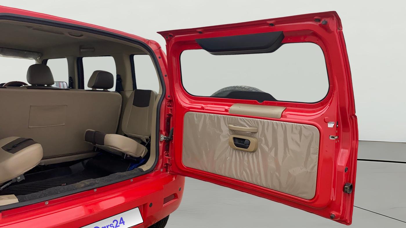 2021 Mahindra BOLERO NEO N 4, Diesel, Manual, 40,306 km, Boot Door Open