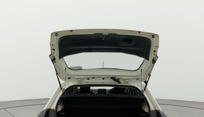 2021 Tata ALTROZ XT PETROL, Petrol, Manual, 24,596 km, Boot Door Open