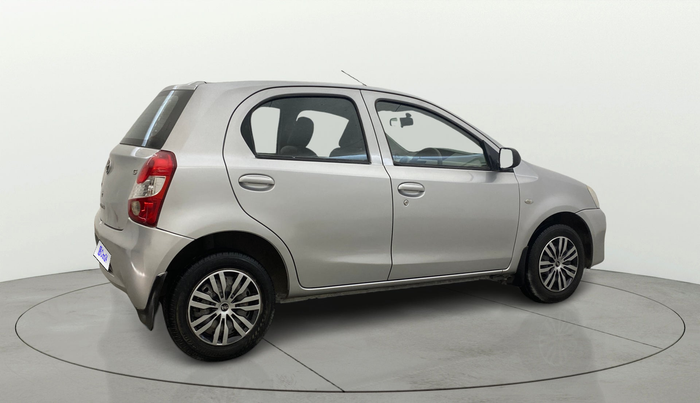 2015 Toyota Etios Liva G, Petrol, Manual, 1,14,496 km, Right Back Diagonal