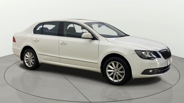 2015 Skoda Superb ELEGANCE 1.8 TSI AT, Petrol, Automatic, 57,653 km, Right Front Diagonal