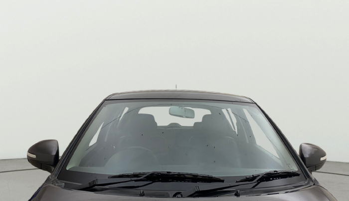 2016 Maruti Swift VXI O, Petrol, Manual, 66,614 km, Front Windshield