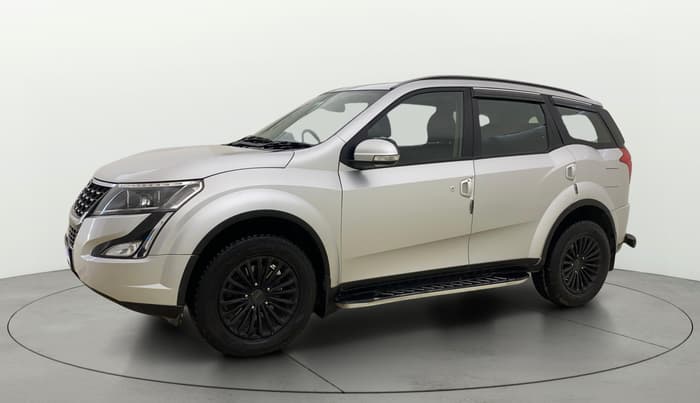 2021 Mahindra XUV500 W9, Diesel, Manual, 1,13,770 km, Left Front Diagonal