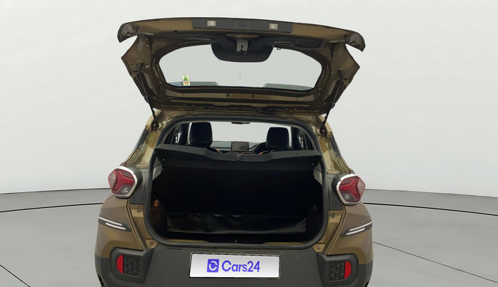 2022 Tata PUNCH ACCOMPLISHED MT, Petrol, Manual, 30,465 km, Boot Door Open