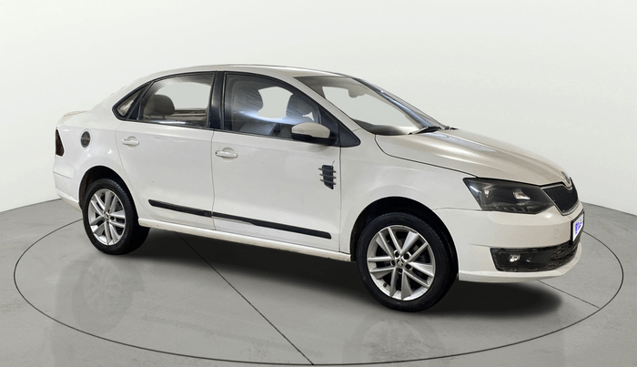 2018 Skoda Rapid STYLE 1.6 MPI AT, Petrol, Automatic, 68,232 km, Right Front Diagonal