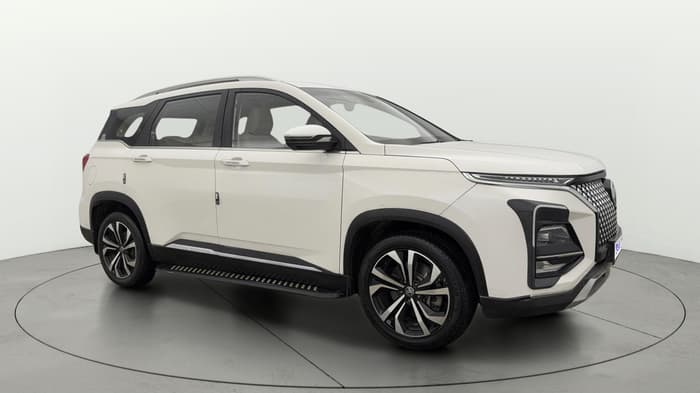 2023 MG HECTOR SHARP PRO 1.5 TURBO MT PETROL, Petrol, Manual, 50,929 km, Right Front Diagonal