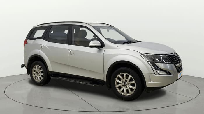 2020 Mahindra XUV500 W9 AT, Diesel, Automatic, 74,659 km, Right Front Diagonal