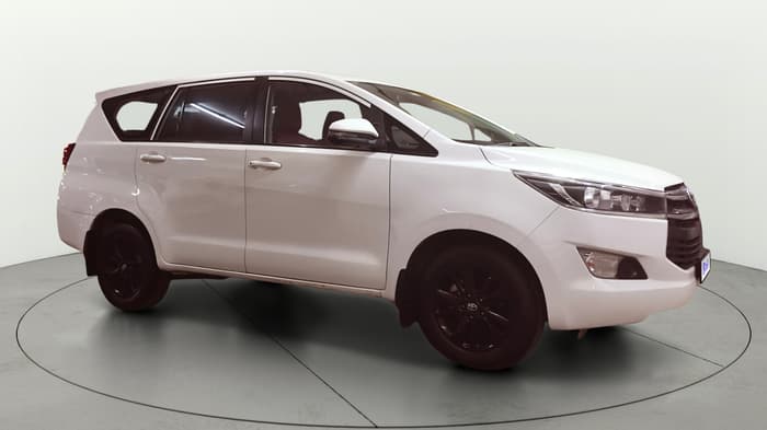 2022 Toyota Innova Crysta 2.7 GX 7 STR MT, Petrol, Manual, 85,204 km, Right Front Diagonal