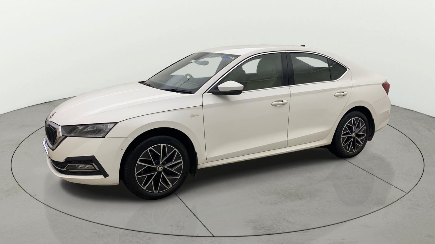 2021 Skoda Octavia L&K 2.0 AT, Petrol, Automatic, 73,572 km, Left Front Diagonal