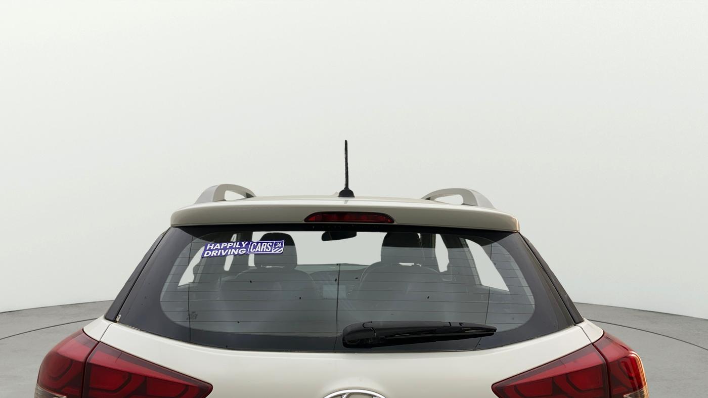 2018 Hyundai i20 Active 1.2 SX, Petrol, Manual, 47,226 km, Rear Windshield