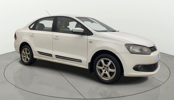 2012 Volkswagen Vento HIGHLINE 1.6 MPI, Petrol, Manual, 1,07,051 km, Right Front Diagonal