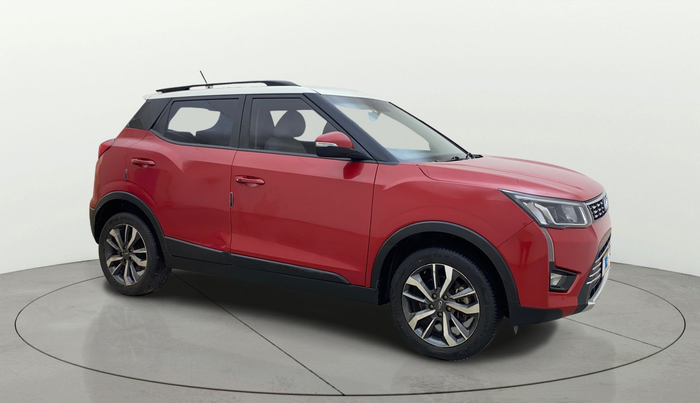 2021 Mahindra XUV300 W8(O) 1.2 PETROL DUAL TONE, Petrol, Manual, 49,232 km, SRP