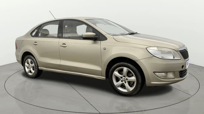 2014 Skoda Rapid AMBITION 1.6 MPI MT, Petrol, Manual, 85,441 km, Right Front Diagonal