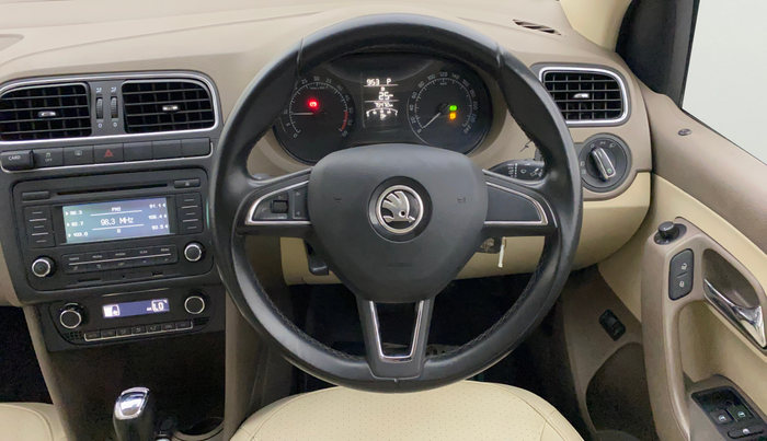2015 Skoda Rapid 1.5 TDI CR ELEGANCE AT, Diesel, Automatic, 75,430 km, Steering Wheel Close Up