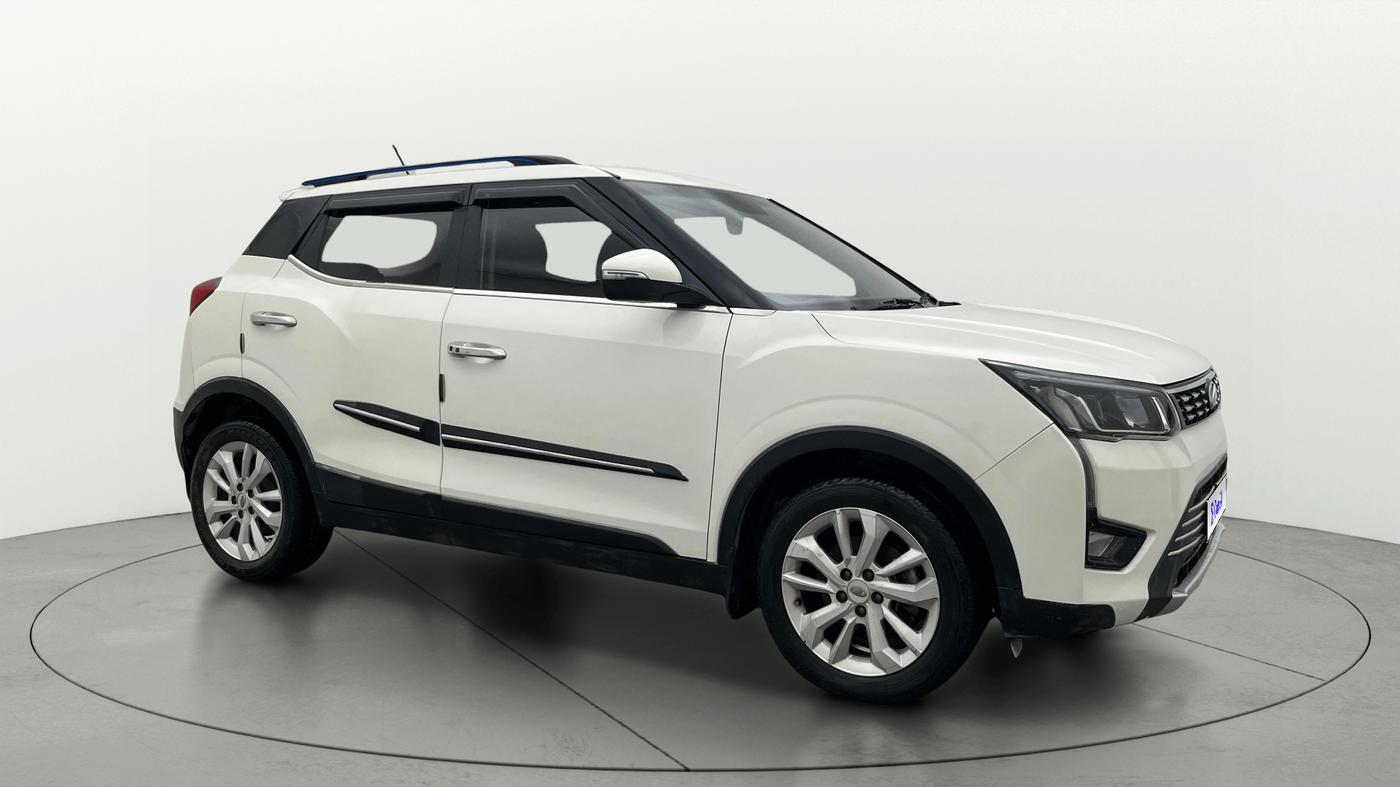 2022 Mahindra XUV300 W8 1.5 DIESEL, Diesel, Manual, 44,851 km, Right Front Diagonal