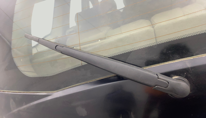 2015 Mahindra XUV500 W10, Diesel, Manual, 50,127 km, Rear Wiper