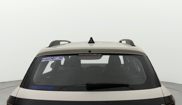 2024 Hyundai VENUE SX(O) 1.0 Turbo DCT Knight Edition, Petrol, Automatic, 15,504 km, Rear Windshield