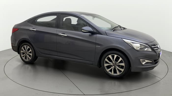 2015 Hyundai Verna FLUIDIC 4S 1.6 VTVT S(O), Petrol, Manual, 33,049 km, Right Front Diagonal