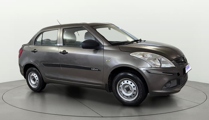 2015 Maruti Swift Dzire LXI (O), Petrol, Manual, 81,076 km, Right Front Diagonal