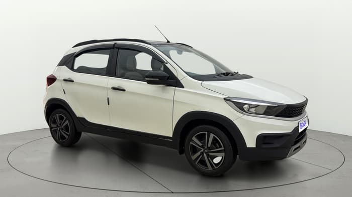 2024 Tata TIAGO NRG XZ MT, Petrol, Manual, 17,050 km, Right Front Diagonal