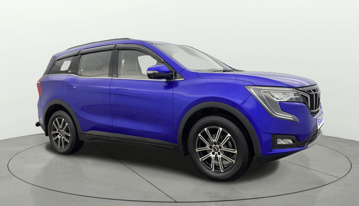2021 Mahindra XUV700 AX 7 LUXURY P AT 7 STR, Petrol, Automatic, 1,21,757 km, Right Front Diagonal