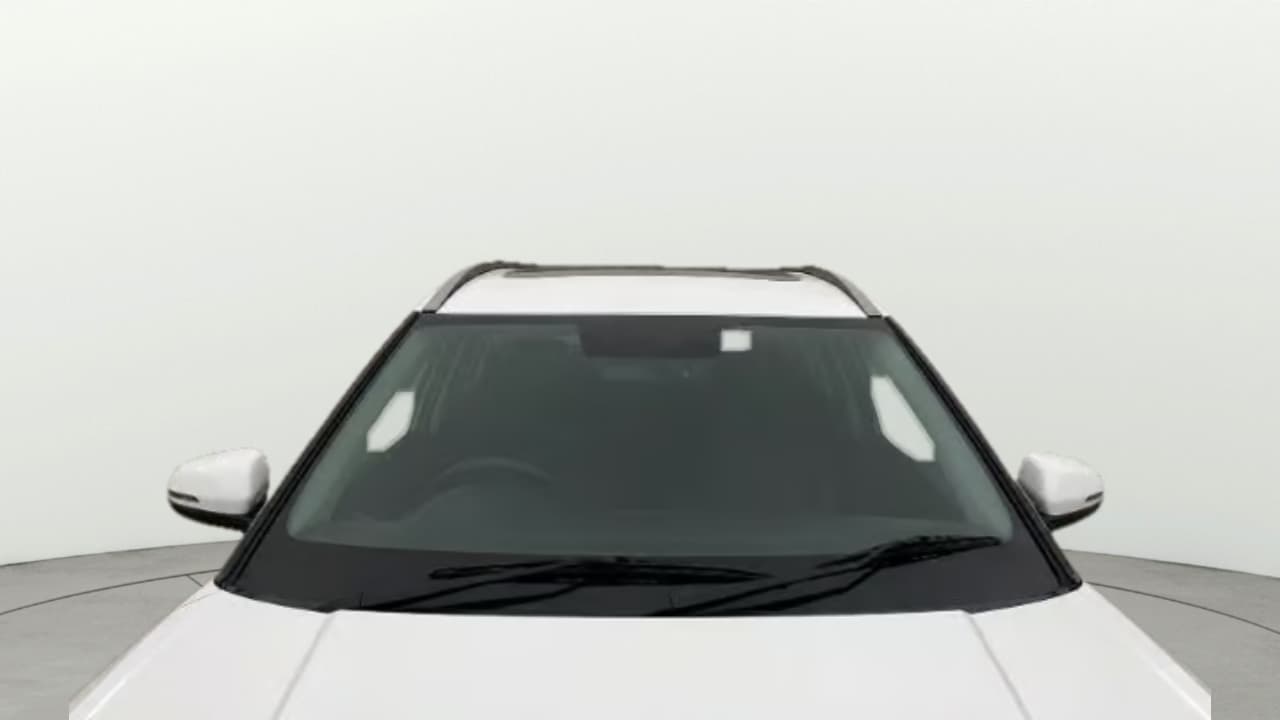 2022 Hyundai ALCAZAR 1.5 SIGNATURE (O) AT 7STR, Diesel, Automatic, 1,33,169 km, Front Windshield