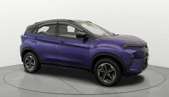 2023 Tata NEXON FEARLESS + SUNROOF DCA DUAL TONE 1.2 PETROL, Petrol, Automatic, 33,711 km, SRP