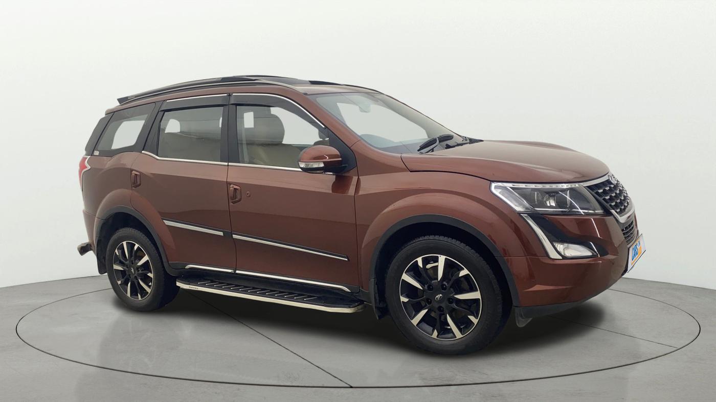 2021 Mahindra XUV500 W11(O), Diesel, Manual, 21,439 km, Right Front Diagonal