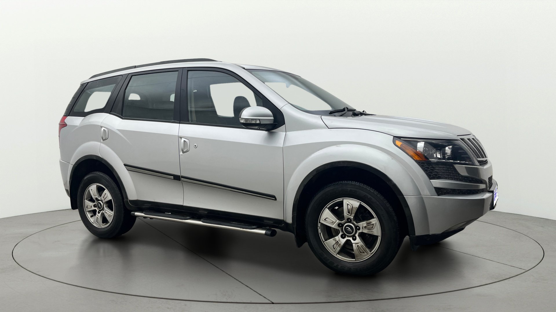 2014 Mahindra XUV500 2020-2021 W8 2014 Mahindra XUV500 2020-2021 W8
