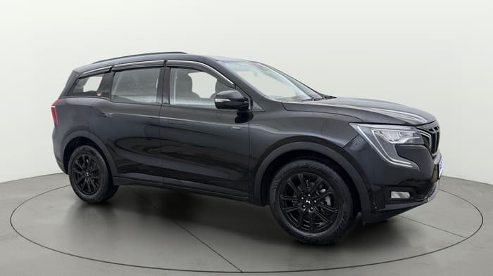 2025 Mahindra XUV700 AX 7 P MT 7 STR, Petrol, Manual, 34,781 km, Right Front Diagonal