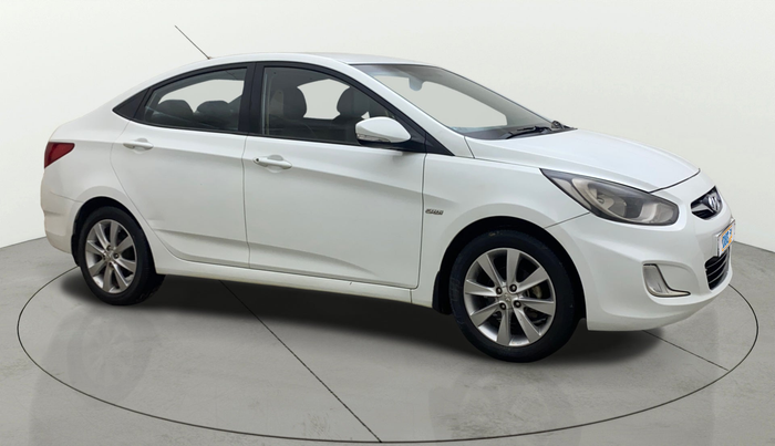 2013 Hyundai Verna FLUIDIC 1.6 CRDI SX, Diesel, Manual, 58,346 km, Right Front Diagonal
