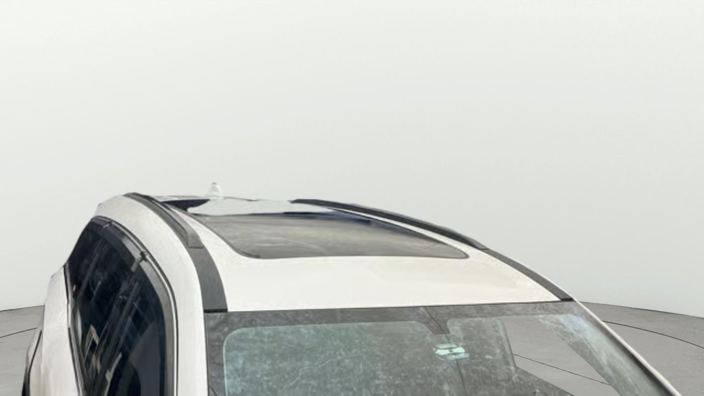 2023 Mahindra XUV700 AX 5 P AT 5 STR, Petrol, Automatic, 11,182 km, Roof