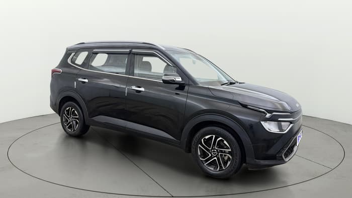 2022 KIA CARENS PRESTIGE PLUS 1.4 PETROL 7 STR, Petrol, Manual, 46,958 km, Right Front Diagonal