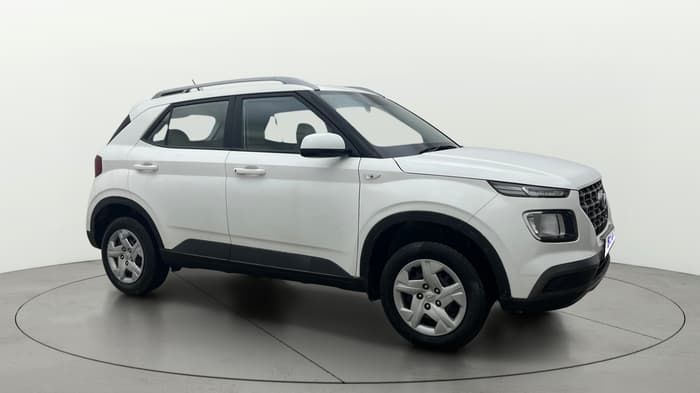 2022 Hyundai VENUE S 1.2, Petrol, Manual, 81,362 km, Right Front Diagonal
