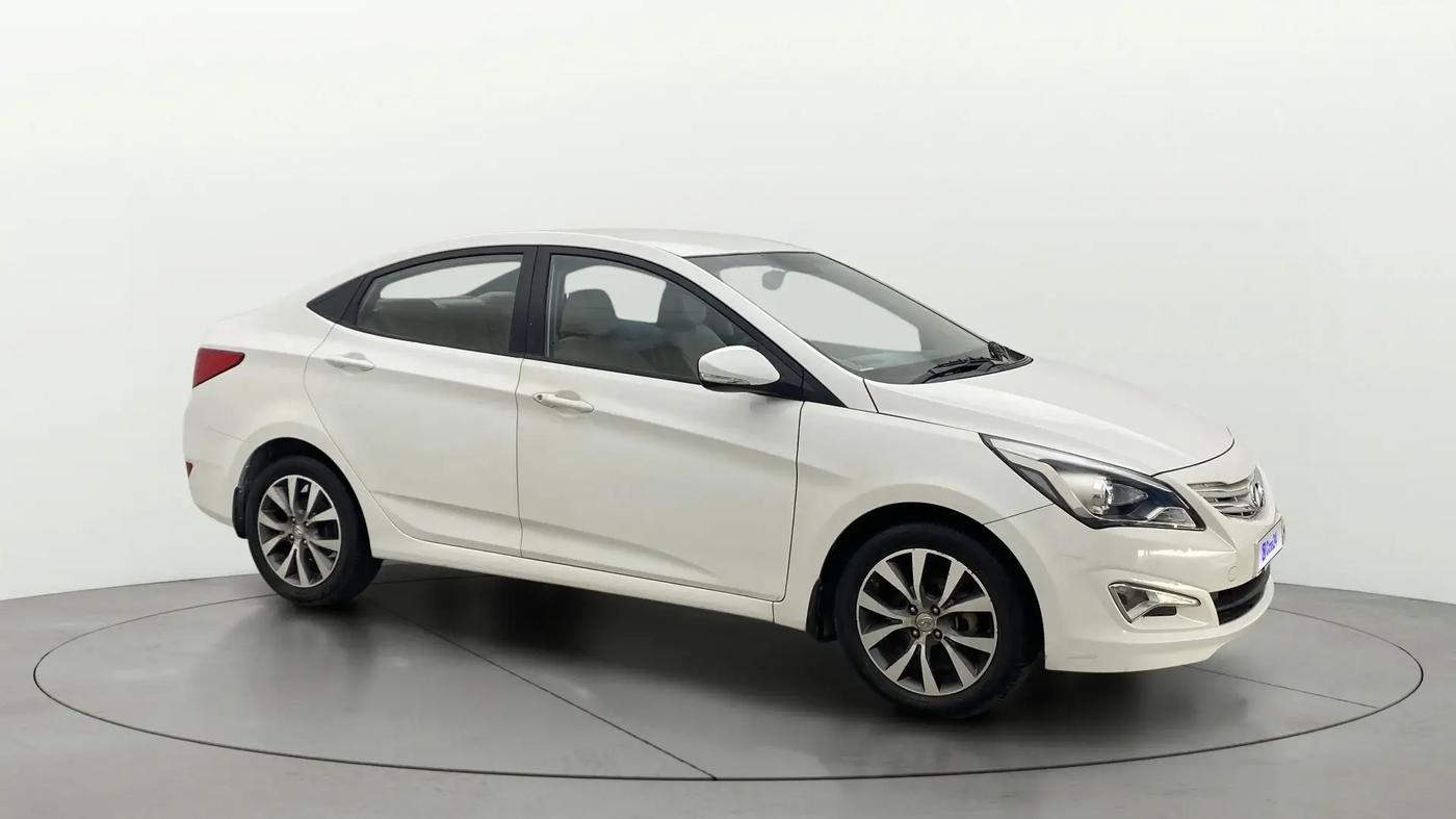 2016 Hyundai Verna FLUIDIC 4S 1.6 VTVT SX, Petrol, Manual, 47,956 km, SRP