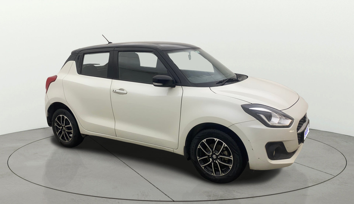 2022 Maruti Swift ZXI PLUS AMT DUAL TONE, Petrol, Automatic, 21,243 km, Right Front Diagonal