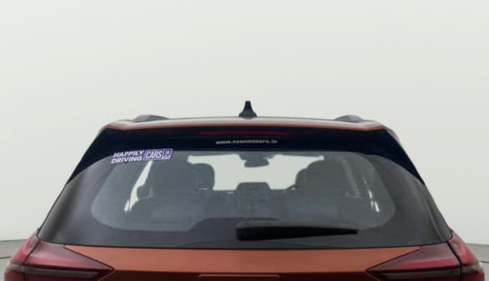 2024 Mahindra XUV700 AX 7 LUXURY P AT 7 STR, Petrol, Automatic, 28,763 km, Rear Windshield