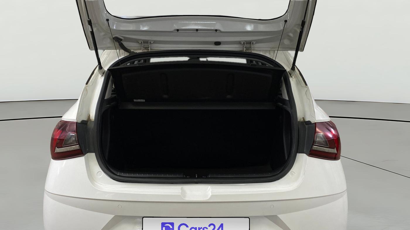 2021 Hyundai NEW I20 SPORTZ 1.2 MT, Petrol, Manual, 28,969 km, Boot Open Zoomed View