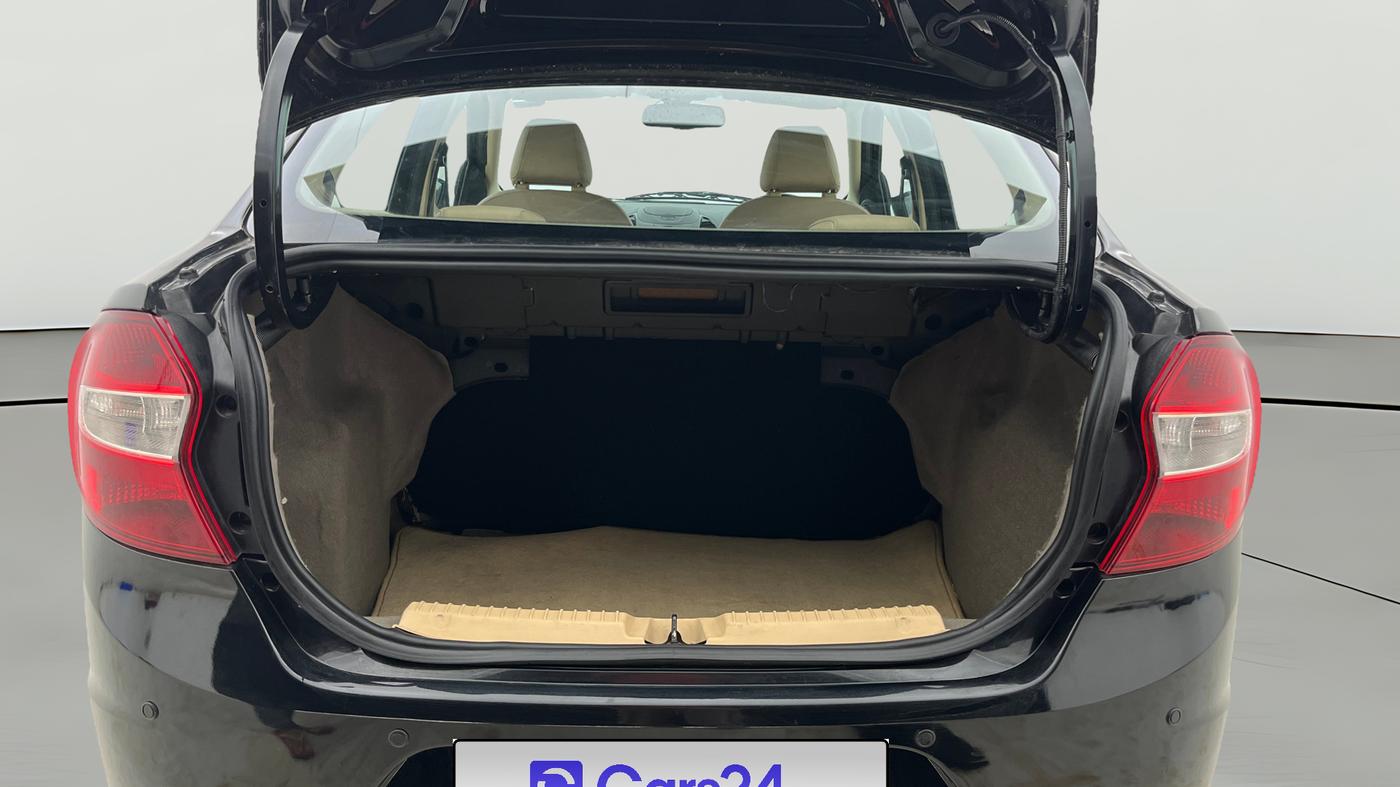 2015 Ford Figo Aspire TREND 1.2 PETROL, Petrol, Manual, 1,05,000 km, Boot Open Zoomed View