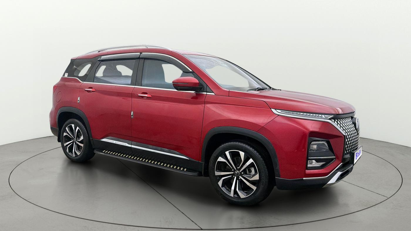 2023 MG HECTOR PLUS SAVVY PRO 1.5 TURBO CVT 6 STR, Petrol, Automatic, 15,647 km, Right Front Diagonal