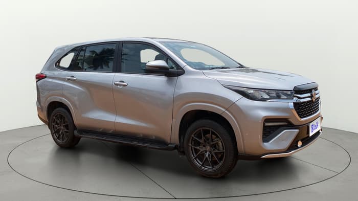 2023 Maruti Invicto ZETA PLUS 7 STR STRONG HYBRID, Hybrid, Automatic, 43,056 km, Right Front Diagonal