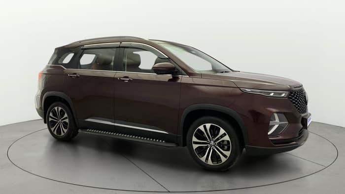2021 MG HECTOR PLUS SHARP 1.5 PETROL TURBO HYBRID MT 6-STR, Petrol, Manual, 28,767 km, Right Front Diagonal