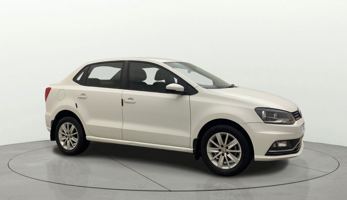 2016 Volkswagen Ameo HIGHLINE1.2L, Petrol, Manual, 1,49,299 km, Right Front Diagonal