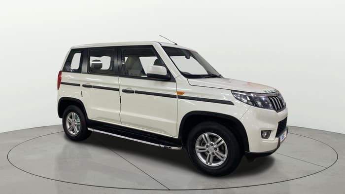 2021 Mahindra BOLERO NEO N 10, Diesel, Manual, 30,998 km, Right Front Diagonal