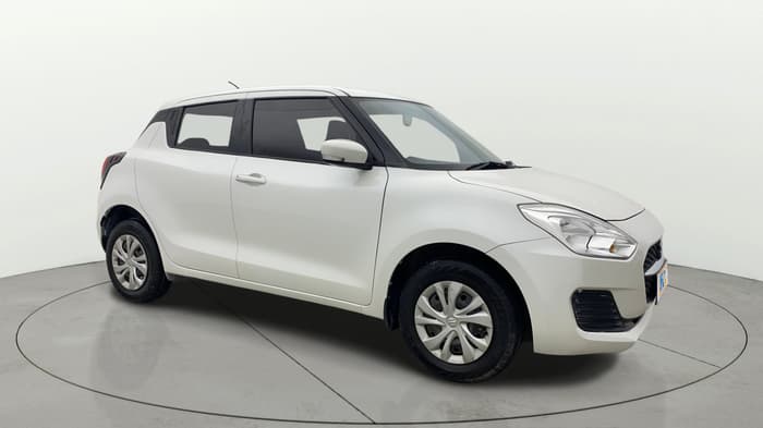 2022 Maruti Swift VXI, Petrol, Manual, 33,958 km, Right Front Diagonal