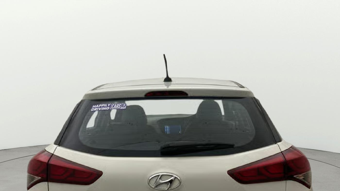 2016 Hyundai Elite i20 ASTA 1.2, Petrol, Manual, 1,24,350 km, Rear Windshield