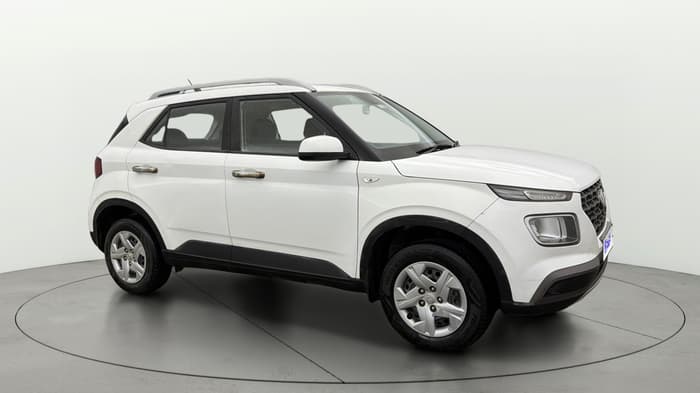 2020 Hyundai VENUE S 1.2, Petrol, Manual, 48,637 km, Right Front Diagonal