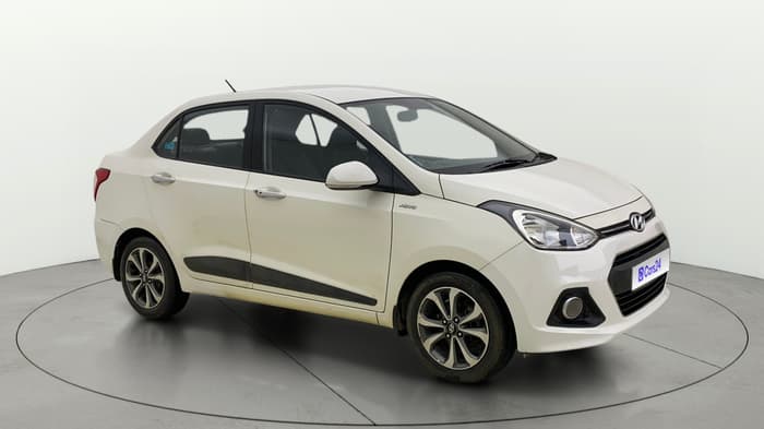 2015 Hyundai Xcent SX AT 1.2 (O), Petrol, Automatic, 24,390 km, Right Front Diagonal