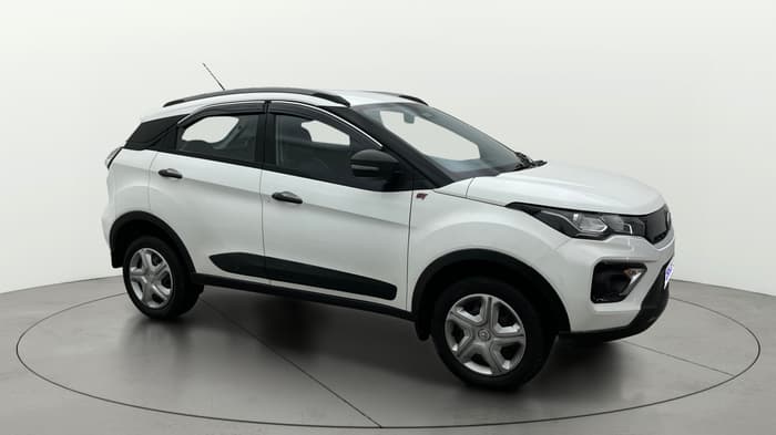 2023 Tata NEXON XM PETROL, Petrol, Manual, 50,646 km, Right Front Diagonal